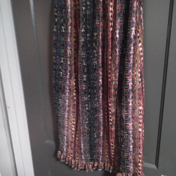 𝅺no boundaries high-low  multi colored skirt.  Size med 7-9 - Picture 3 of 5
